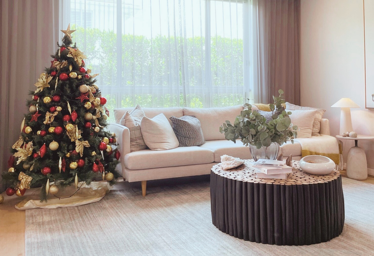 loungeroom christmas tree